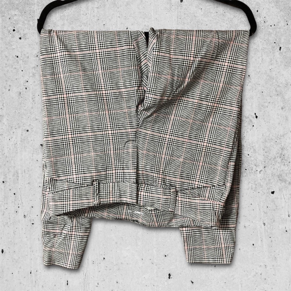 Old Navy • Pixie • Houndstooth • Size 4 Petite